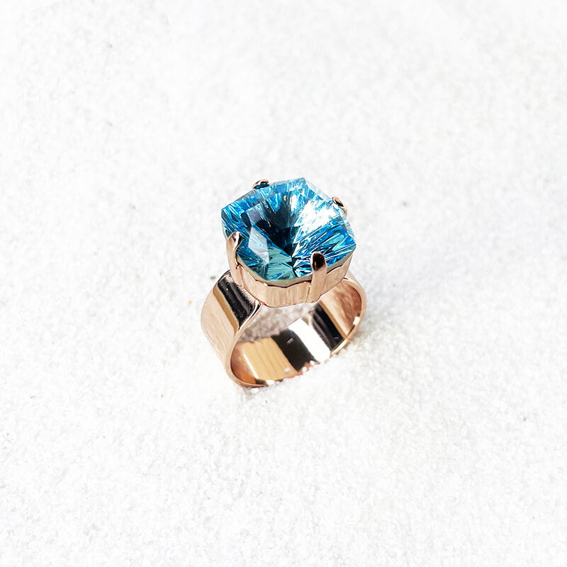 SWAROVSKI/スワロフスキーGLACIER/CRYSTAL RING/水色 Idyllia open ring, Mixed cuts, Flower, Blue, Gold-tone