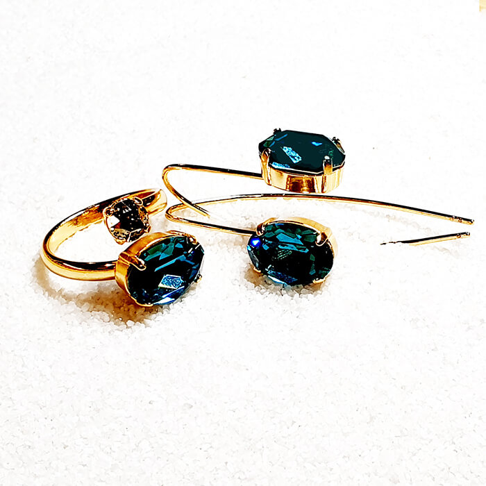 Turquoise Swarovski Crystal Earrings and ring in gold with indicolite swarovski crystal