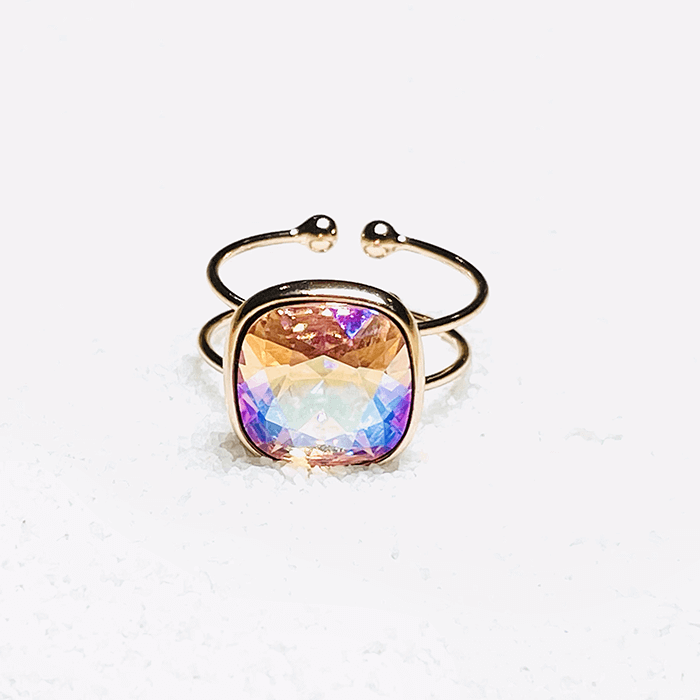 Light Pink Ring Swarovski with adjustable band in rose gold 