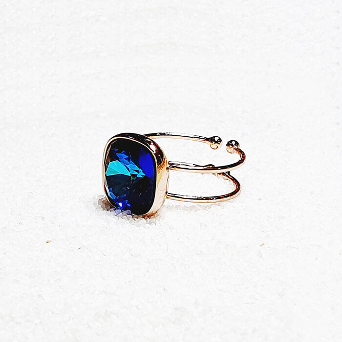 Beautiful Swarovksi Bermuda Blue Rose Gold Ring