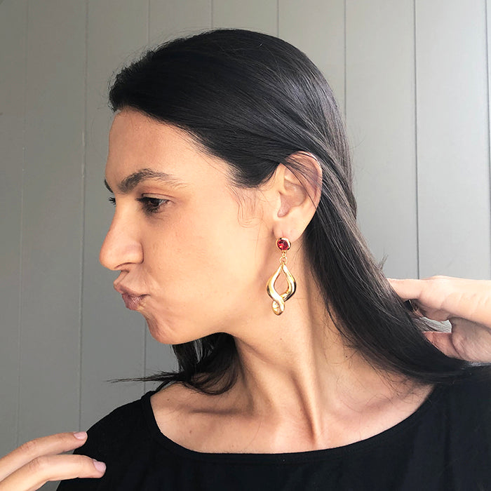 dangle earrings gold with red swarovski crystal pn model